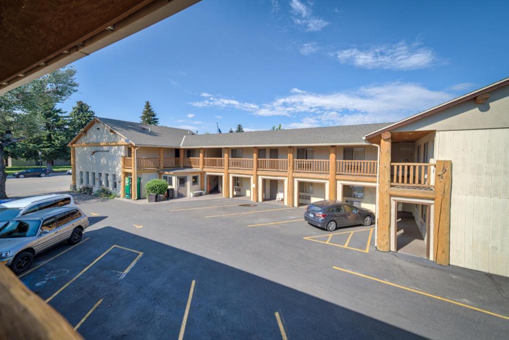 Moose Creek Lodge & Suites Cody Esterno foto